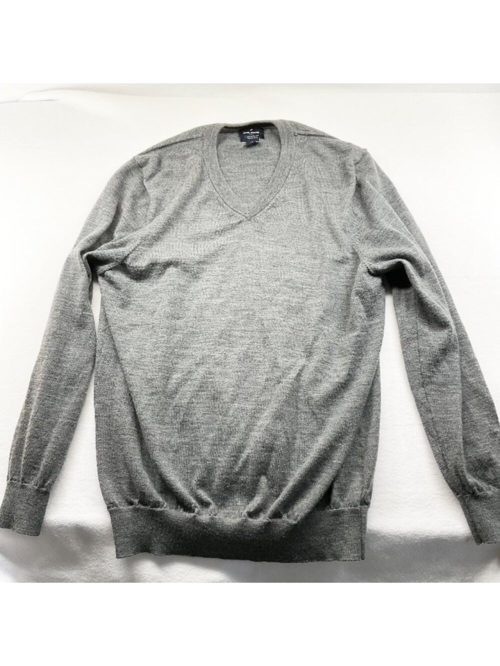 DANIEL HECHTER PARIS Gray v neck sweater fine merino wool SZL chest44
